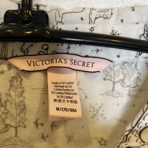 Victoria’s Secret Winter Animal Scene Fantasy Pajama Set EUC Sz M 2 Piece - Picture 3 of 16